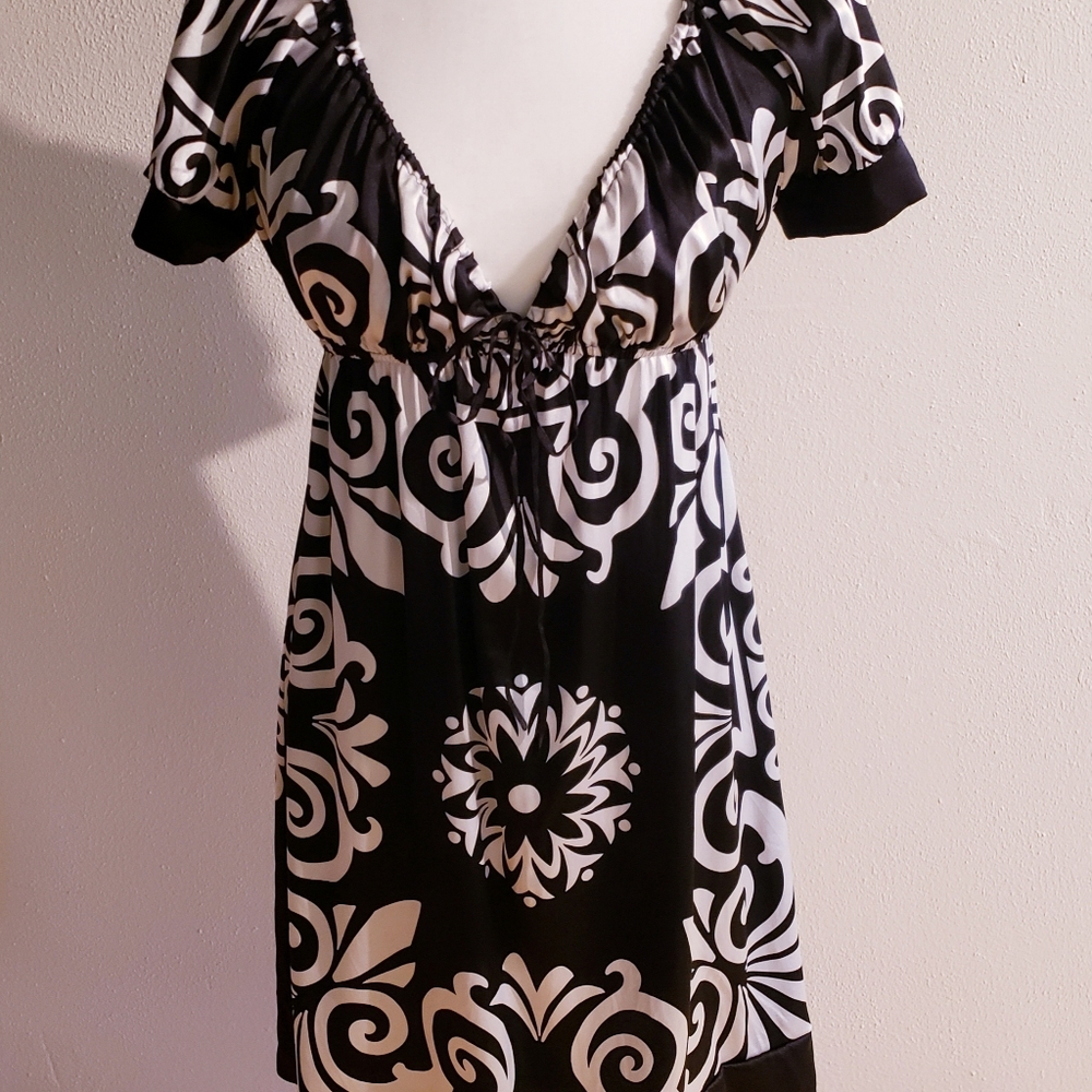 bebe Silk Black & White Printed Dress Sz MED